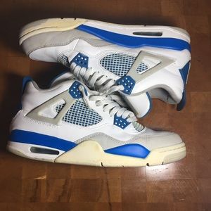 Air Jordan 4 “Military Blue” size 10